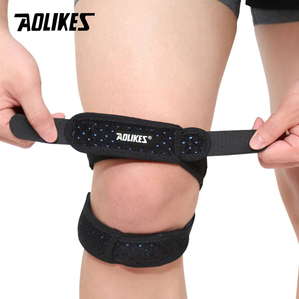 AOLIKES Adjustable Patella Knee Strap with Double Compression Pads for Running, Basketball, Football, and Cycling